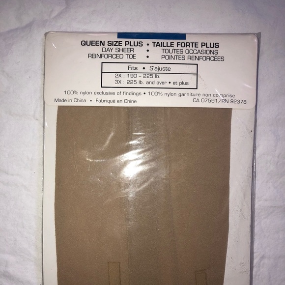 2 or more items! Sophisticated Miss Pantyhose Queen Size Plus - Picture 3 of 3